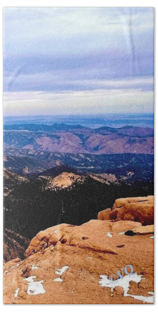 Majestic Mountain Panorama at Dawn - Bath Towel