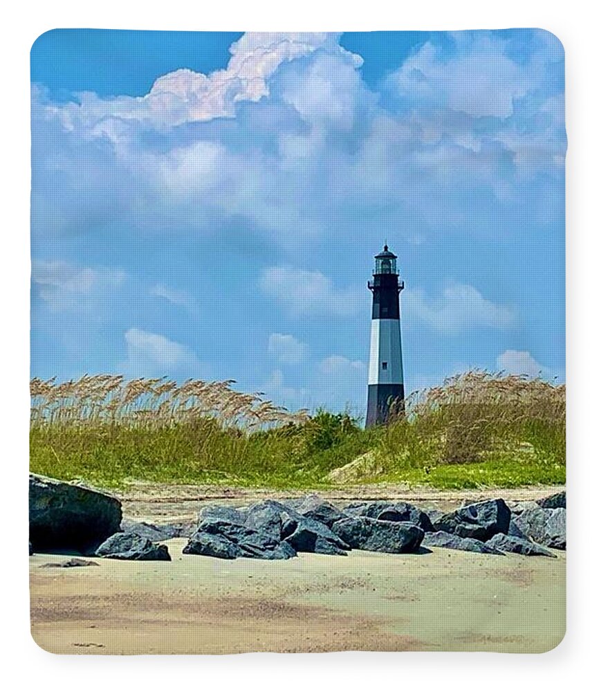 Serene Lighthouse by the Shoreline - Blanket